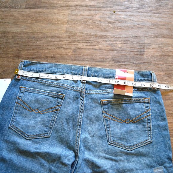 NWT Gap Denim Jean Bermuda Shorts Women Size 10 - Picture 4 of 6